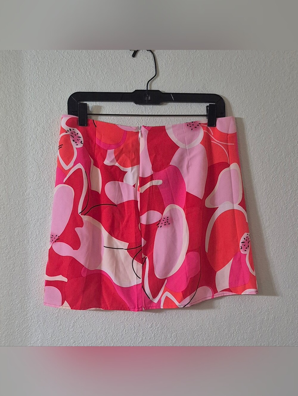 SHEIN Pink & Red Abstract Floral Mini Skirt